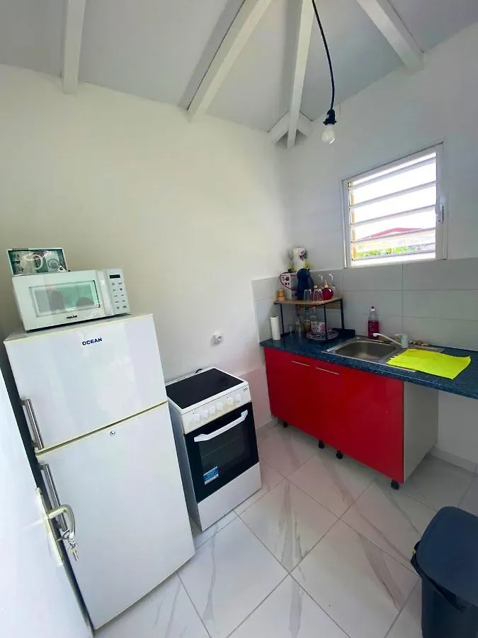 Tatil Evi Bungalow Charmant A Schoelcher Avec Jardin Cloture